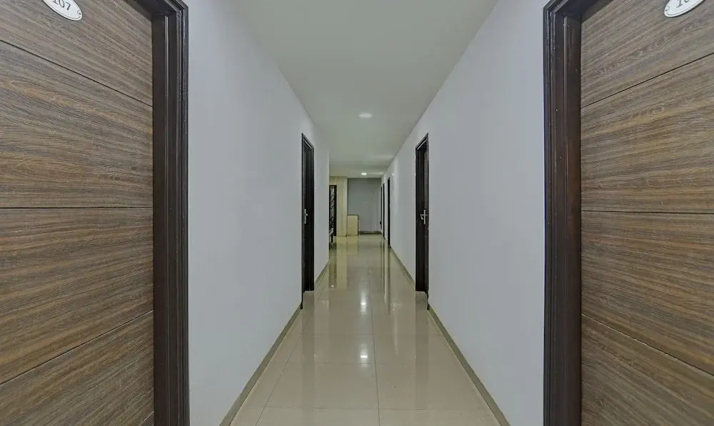 Itsy By Treebo - Utsav Suites