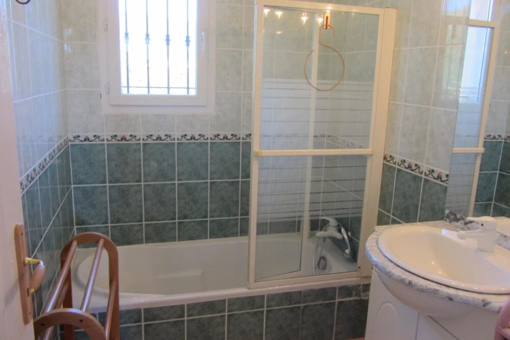 House With 3 Bedrooms in Roche-saint-secret-béconne, With Wonderful Mo