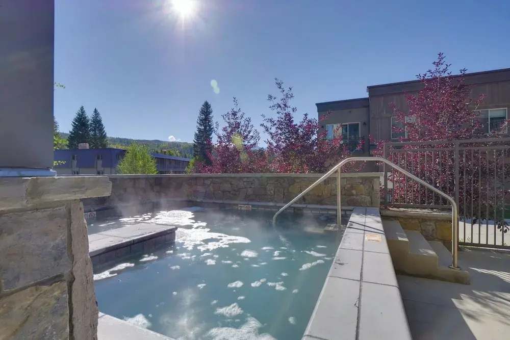 Stunning Winter Park Condo Near Slopes!