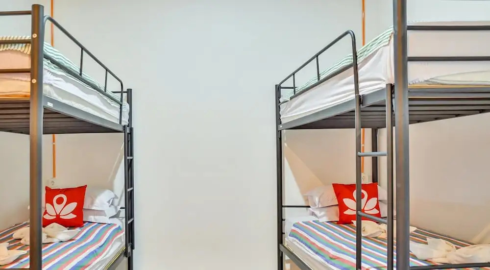 ZEN Rooms Adisucipto Airport - Hostel