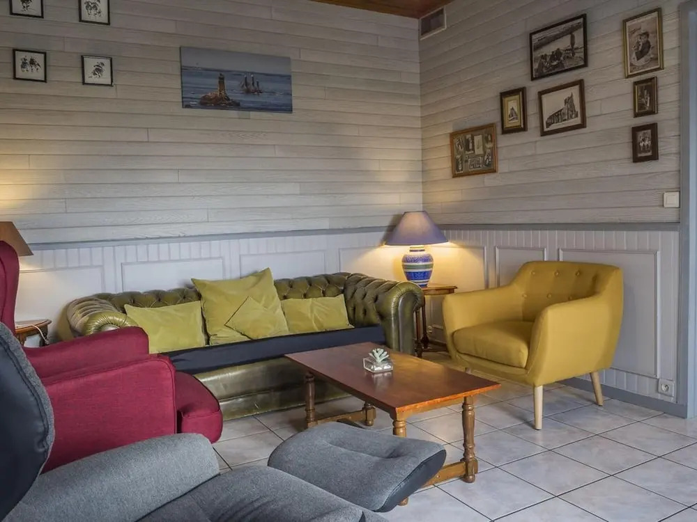 House With 3 Bedrooms in Plozévet, With Wonderful sea View, Enclosed Garden and Wifi - 20 m From the Beach