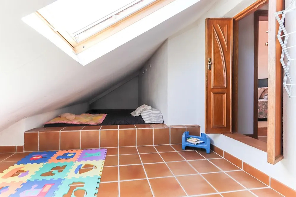 Guincho Typical House II by Homing