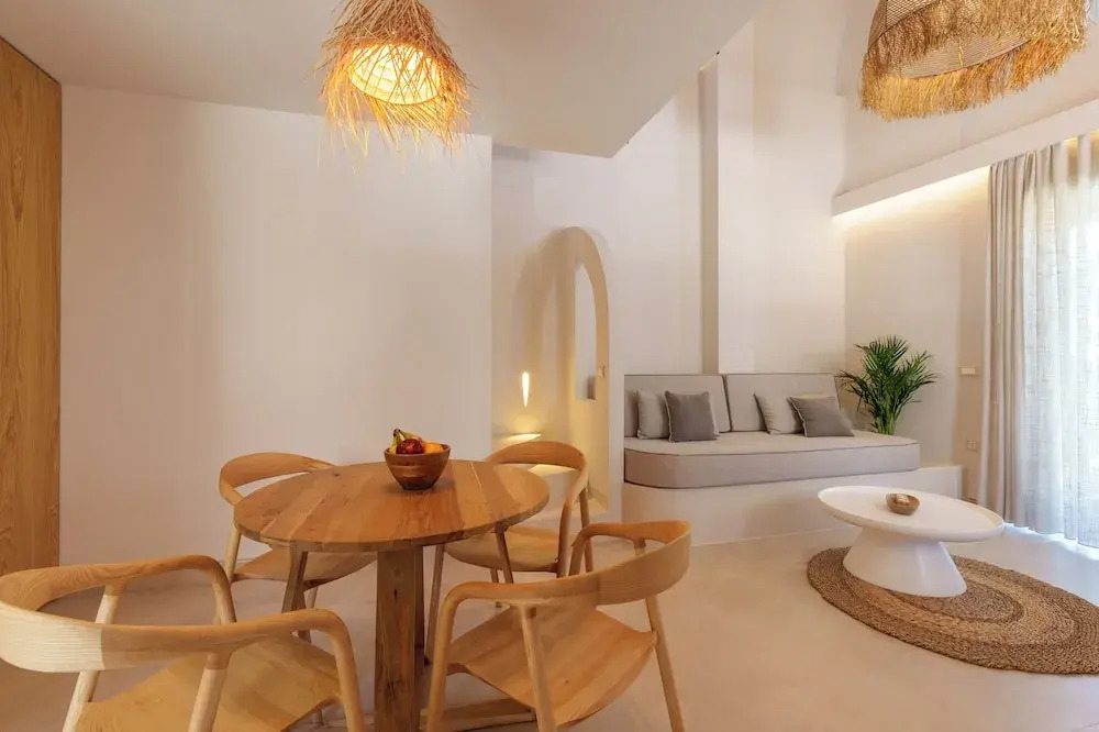 Halo Santorini - Living Experience