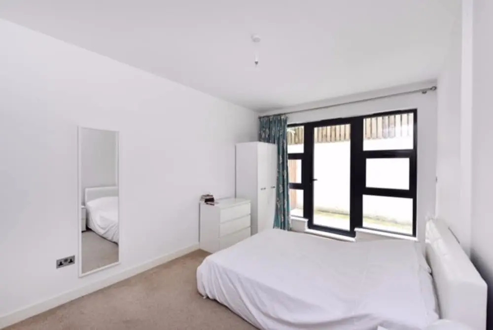 Canary Wharf 2 Bedroom Flat With Parking