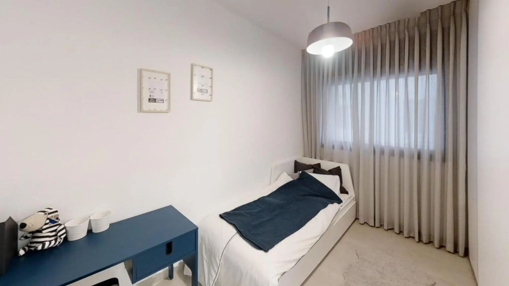 Luxury 3 Bedroom new apartment - close to the Beach & Bahai Gardens