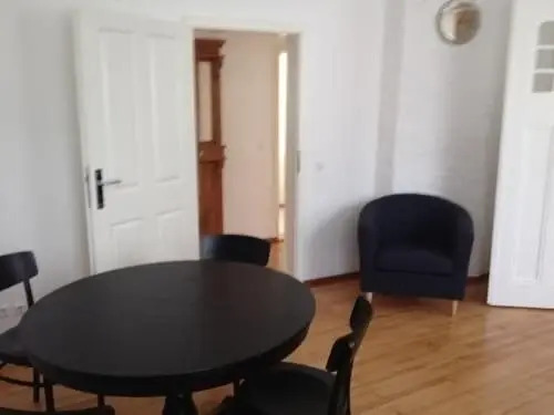 Leongardt Apartments