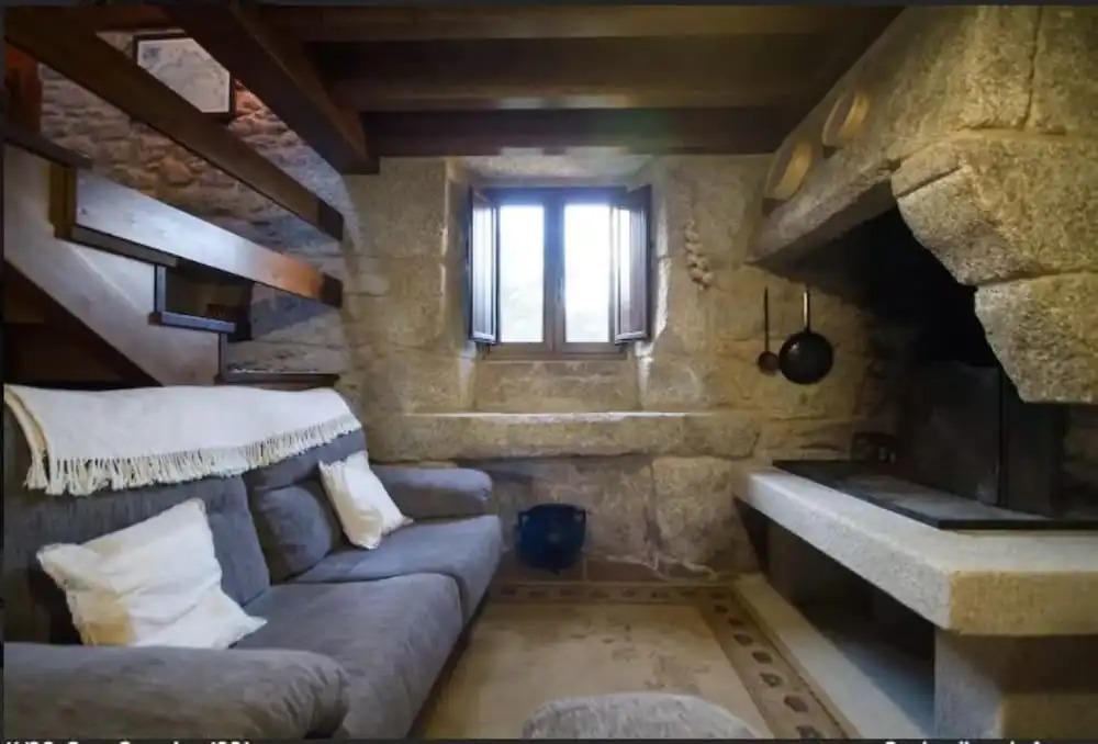 106307 House In Vilar De Parada