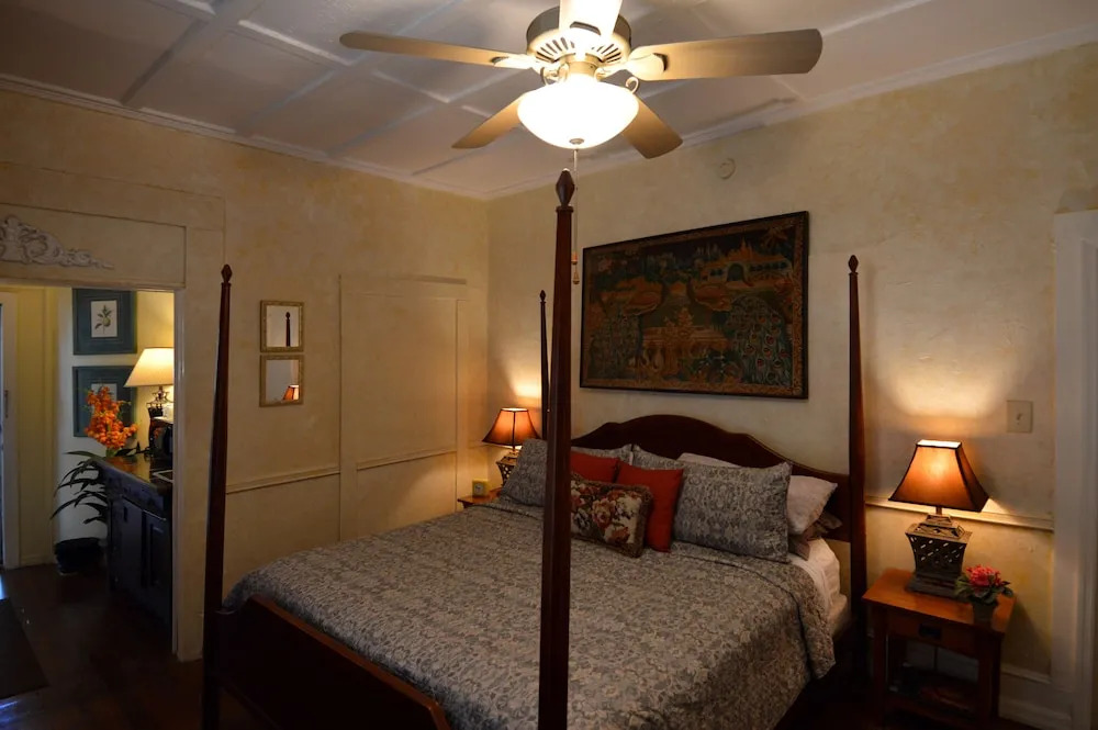 Saragossa Inn
