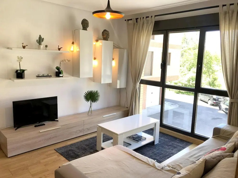 Apartment With 2 Bedrooms in Zorraquín, With Private Pool and Wifi Near the Slopes