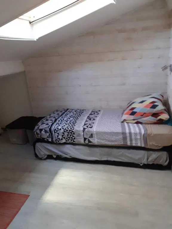 Maison au calme dans pinède, plages à 12min à pied