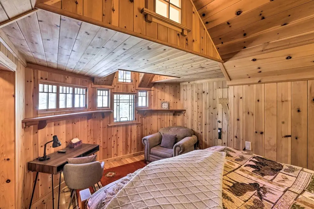 < 1 Mi to Heavenly Lifts: Tahoe Area Townhome!