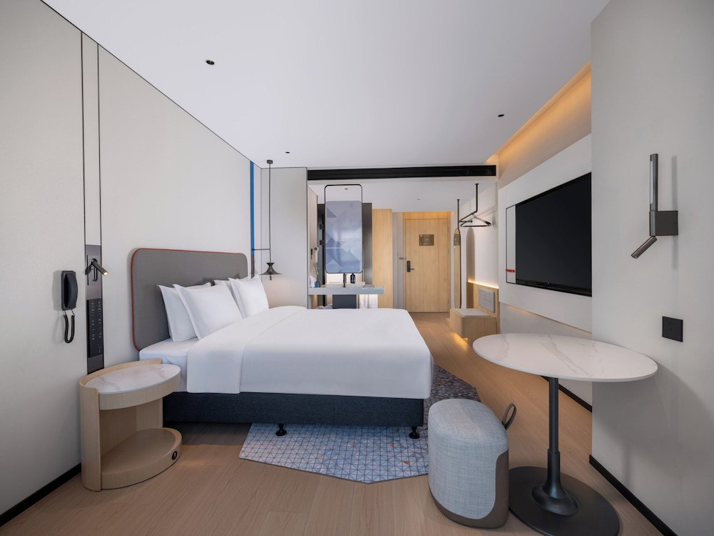 Holiday Inn Express Luoyang Nanchang Road by IHG