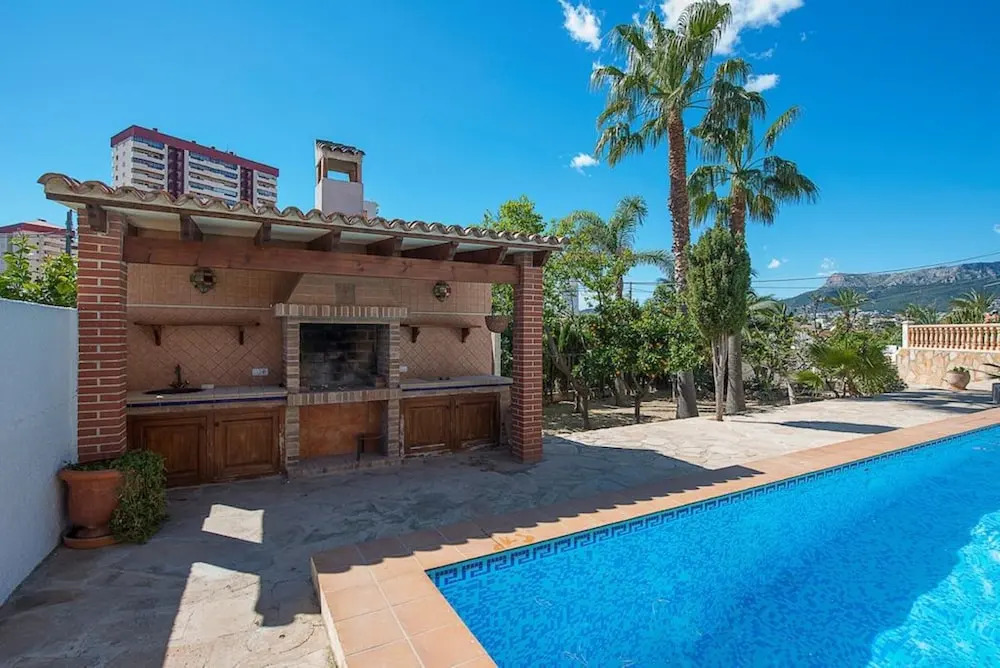 Villa - 4 Bedrooms with Pool and WiFi - 106398