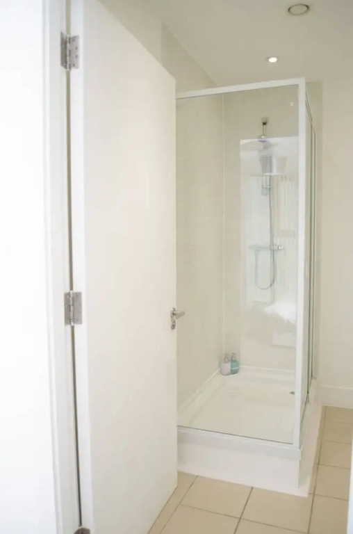 Henry Street - Apt 22