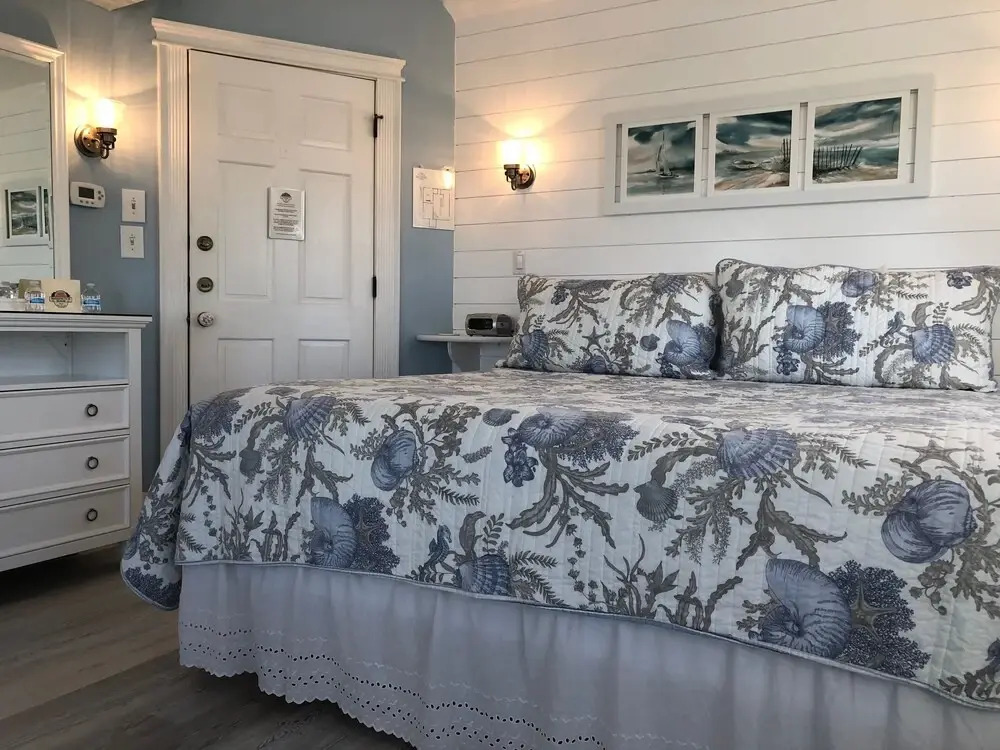 Harrington House Beachfront Bed & Breakfast