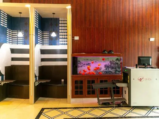 Peace Hotel (Korla Petrochemical Avenue)