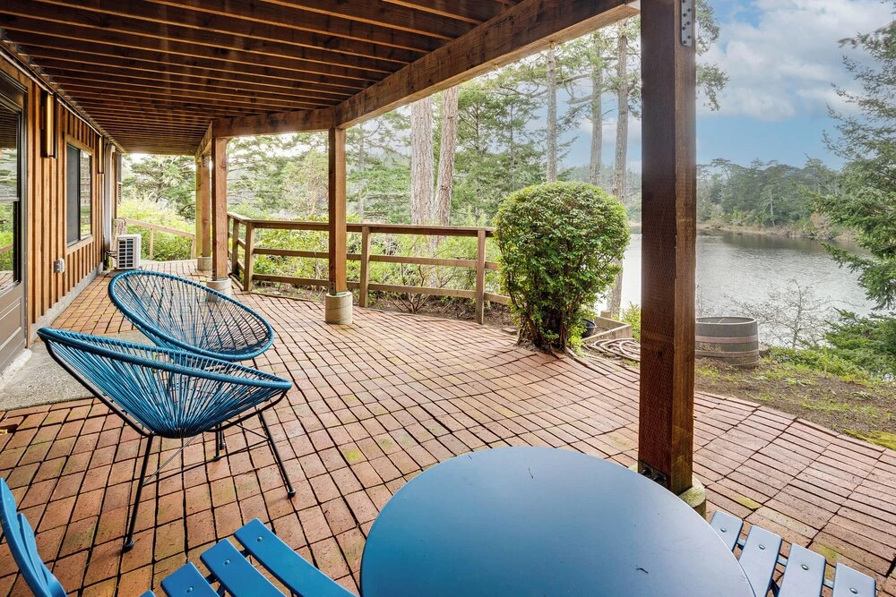Lakefront Home w/ Dock & Views in Langlois