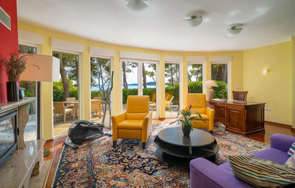 Awesome Home in Sibenik With Wifi and 3 Bedrooms