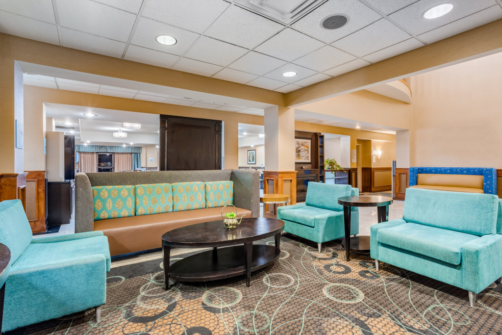 Holiday Inn Express & Suites Canton by IHG