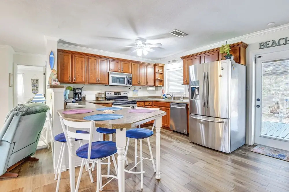 1 Mi to Anna Maria Island: Pet-friendly Retreat
