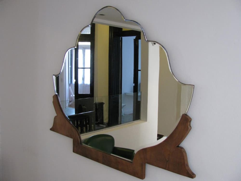 06 Soho Suites