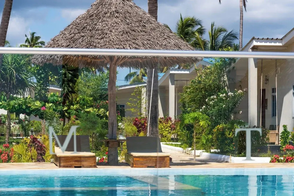 Coconut Breeze Apartments