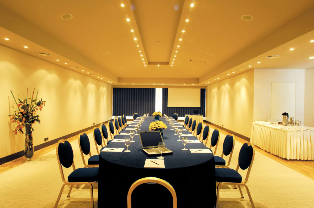 Grand Resort Lagonissi