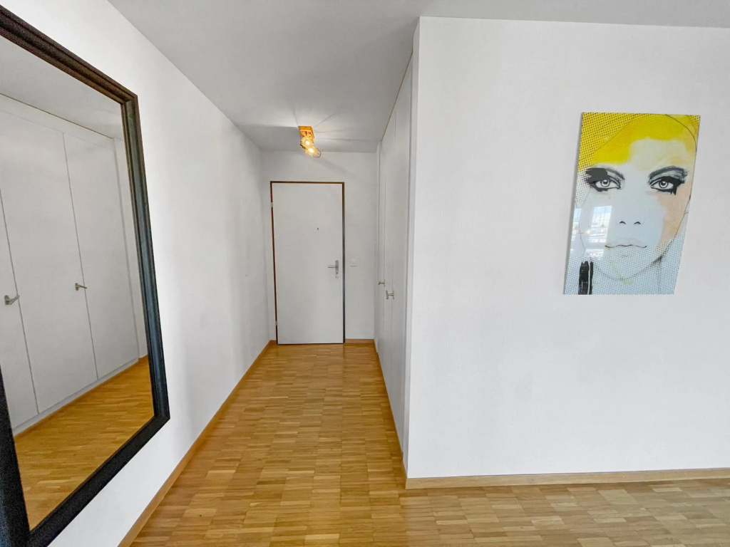 Zug Central Business Apartment