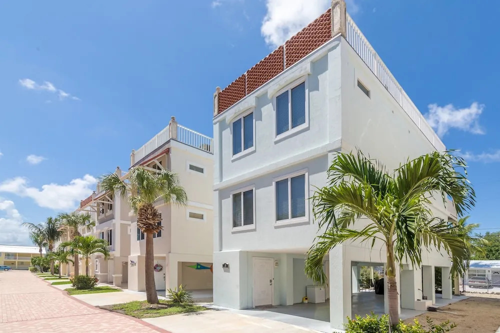 12400 Overseas Hwy Home Unit 8