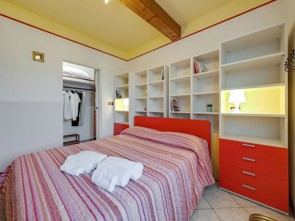 Apartment With Garden and View Onto the Lake