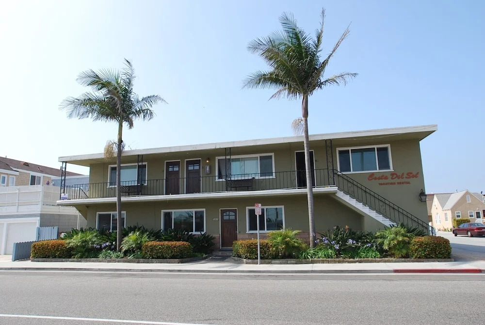 W Balboa 1 (68257) - 4 Br townhouse by RedAwning