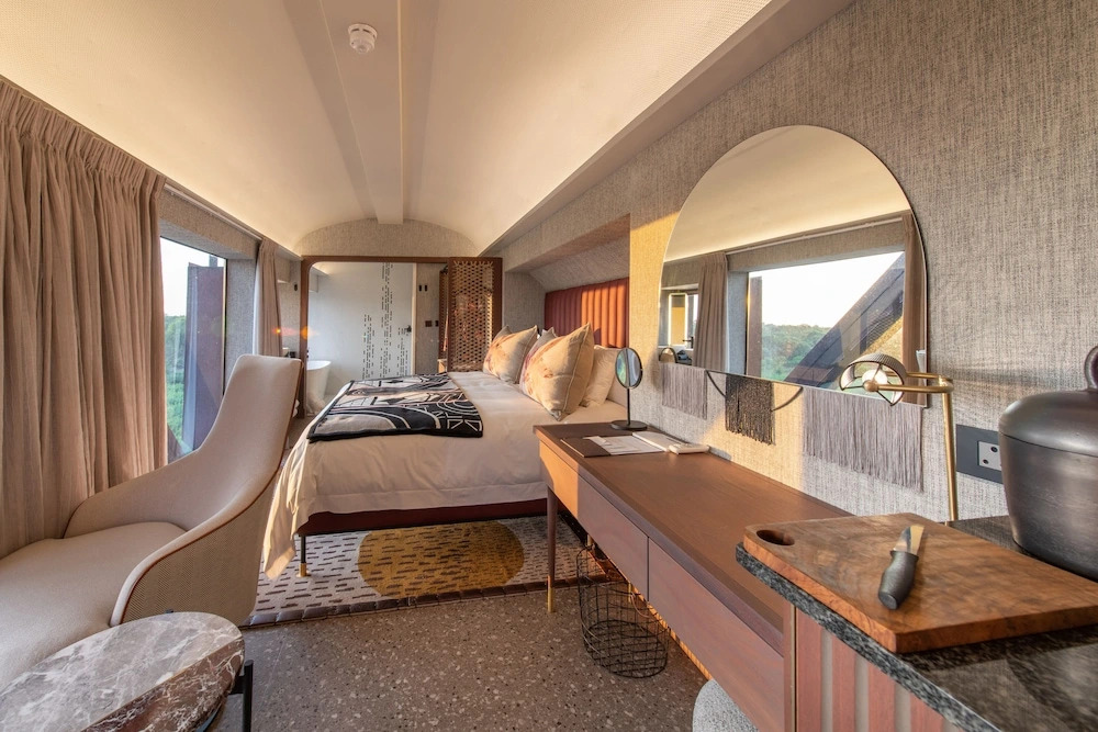 Kruger Shalati - Train on The Bridge & Garden Suites