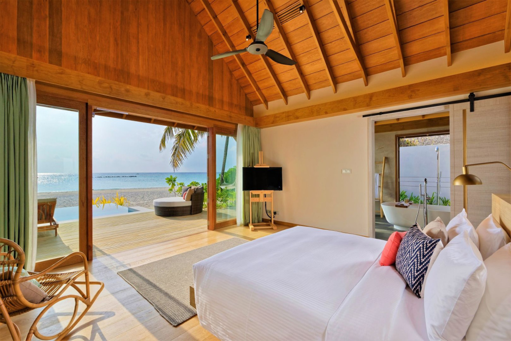 Emerald Faarufushi Resort & Spa - Deluxe All Inclusive