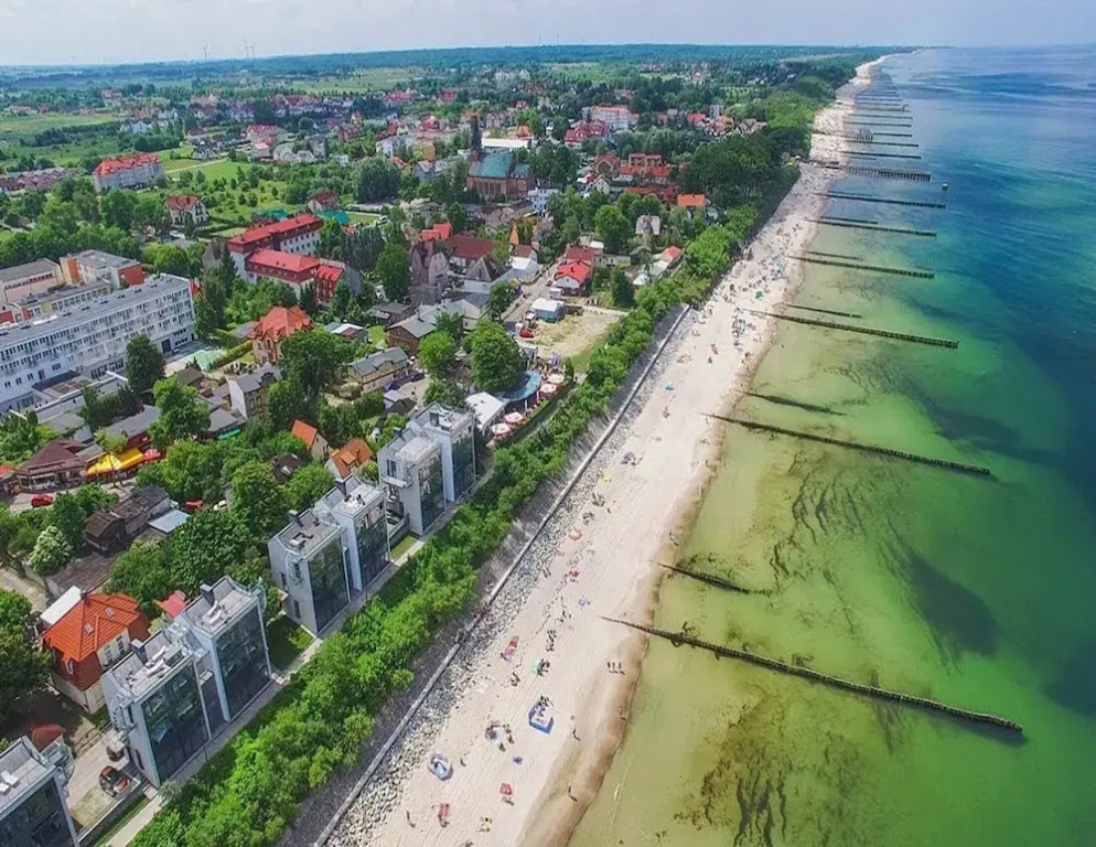 Holiday homes by the sea, quiet neighborhood