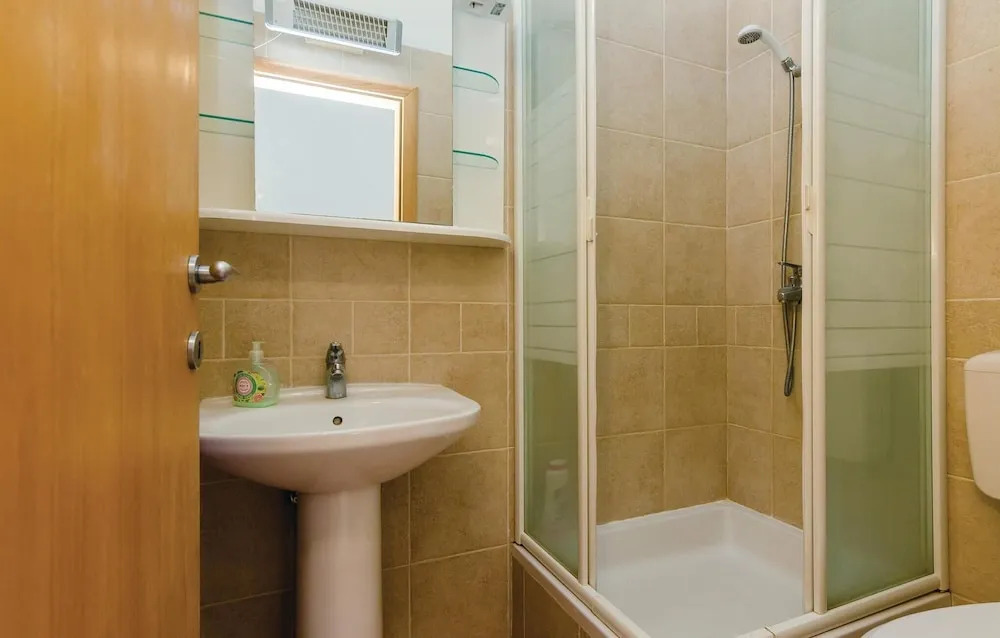 Amazing Home in Cavtat With Wifi and 2 Bedrooms