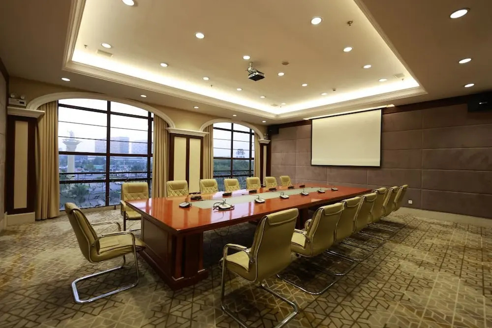 Nanjing Suning Universal Hotel