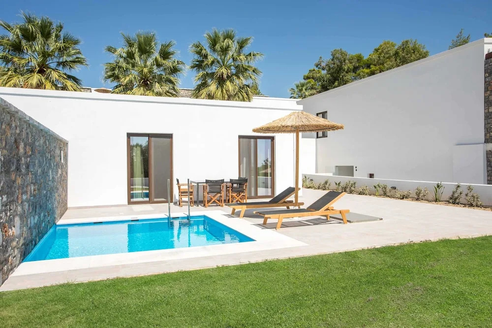 Terra Pietra Luxury Villas & Suites