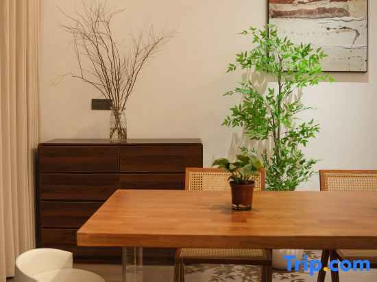 Tujia Homestay (Sanqingshan Tourist Highway)