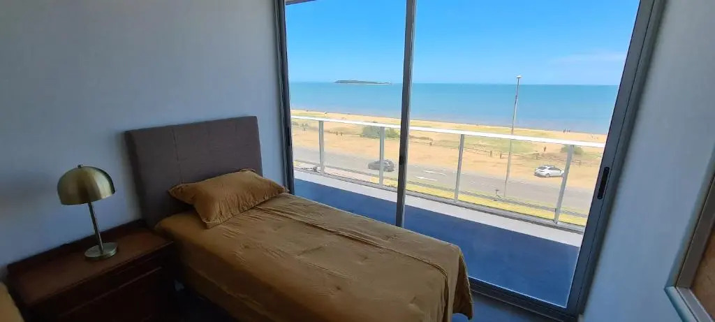 Apartamento frente al mar primera linea de la mansa Pda 26 punta del este penthouse