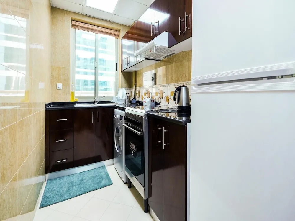 OYO Home 233 1BHK Marina Suites