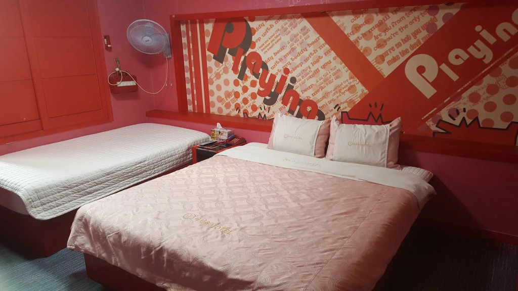 Lucas Hotel