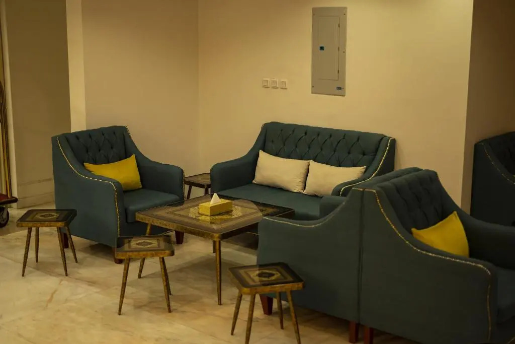 Quiet Rooms 9 Serviced Apartments