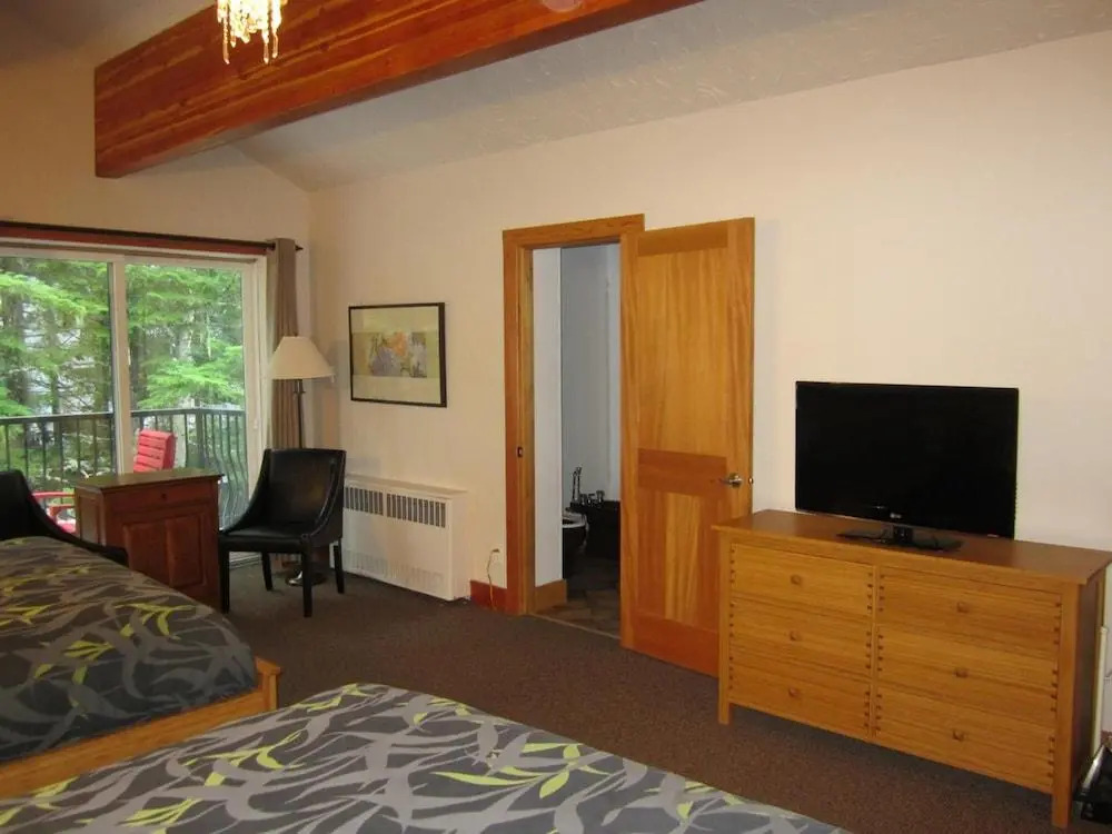 The Lodge At Skeena Landing