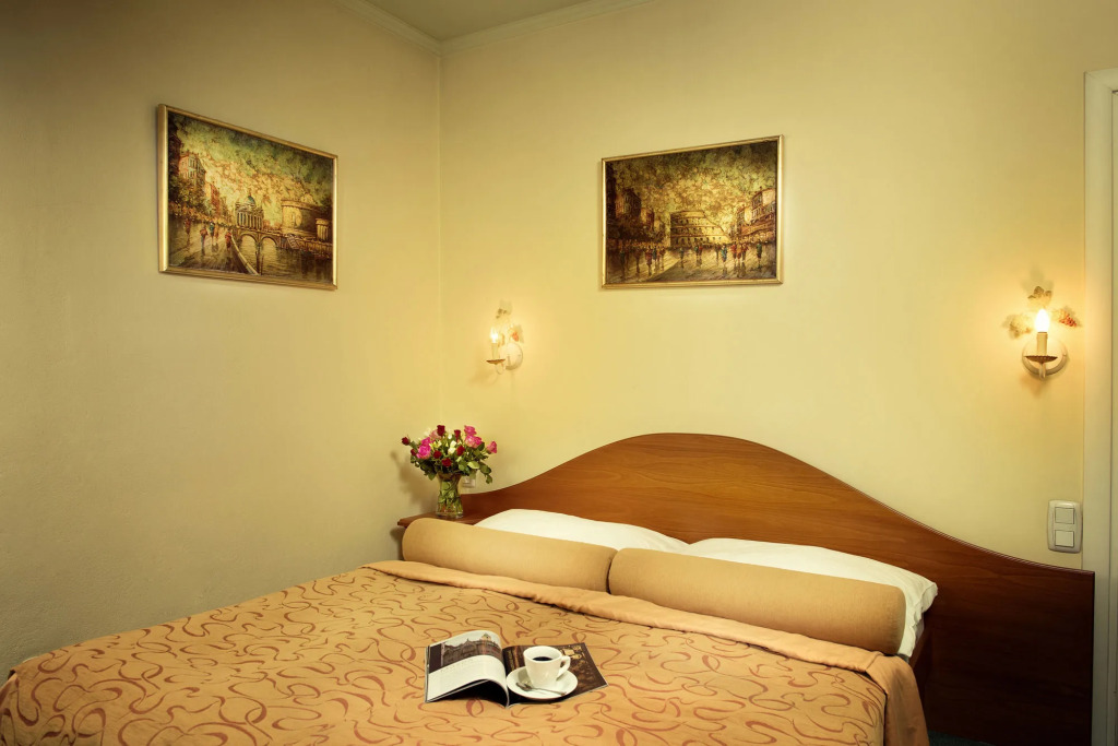 Hotel Ambassador