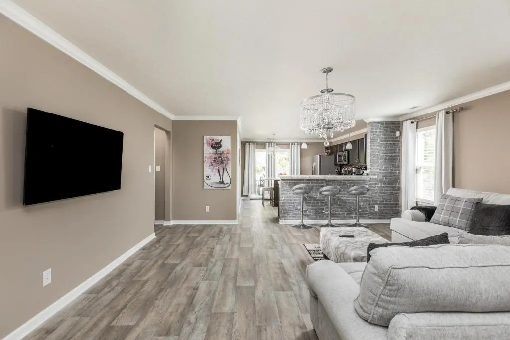Brand New 5 Beds Luxury Home in a perfect location
