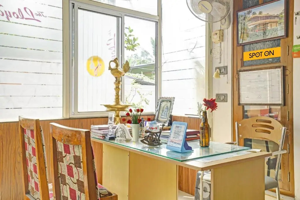 Spot On Vinodam Residency