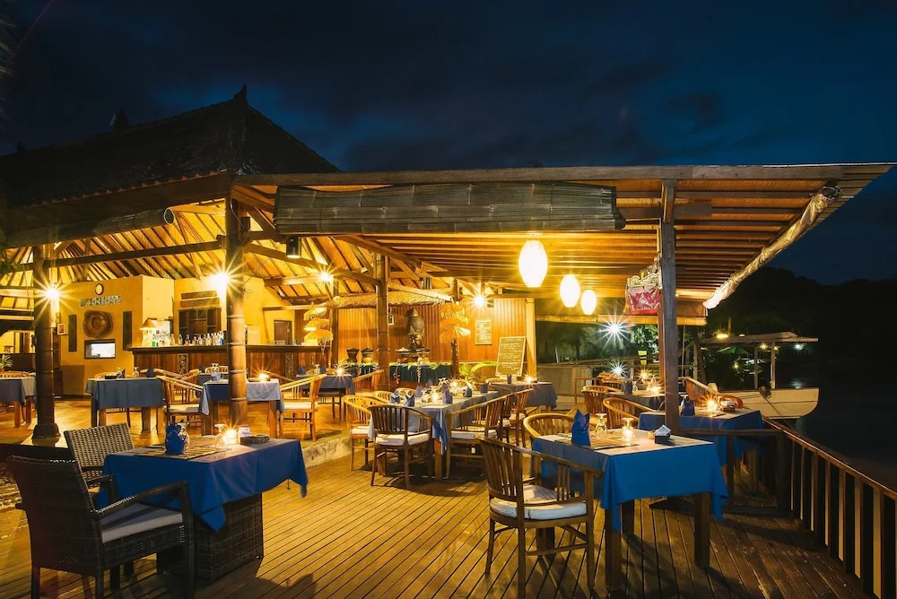 Lembongan Mantra Huts