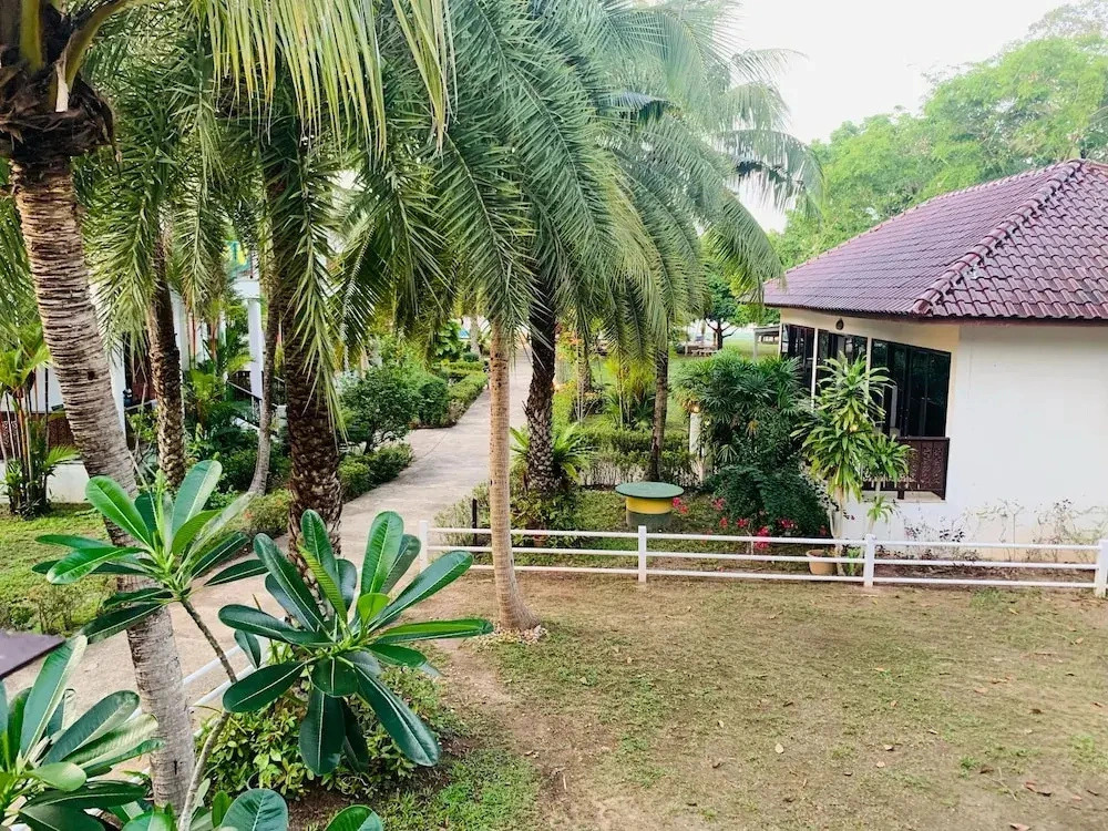 BIG VILLA 4 at CET RESORT Rayong Padelcenter