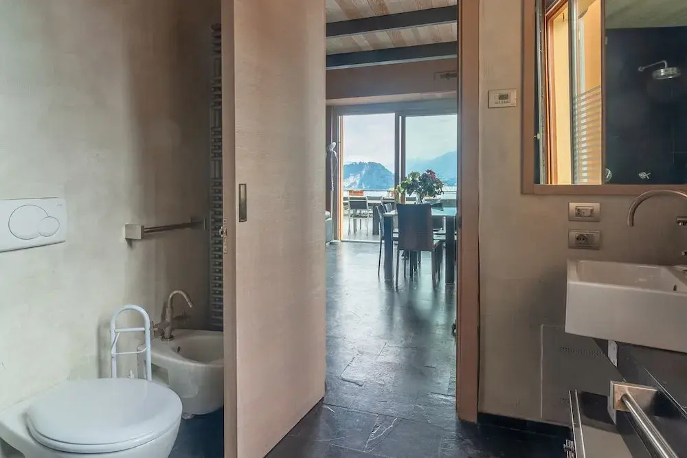 Fontana Penthouse in Fiumelatte