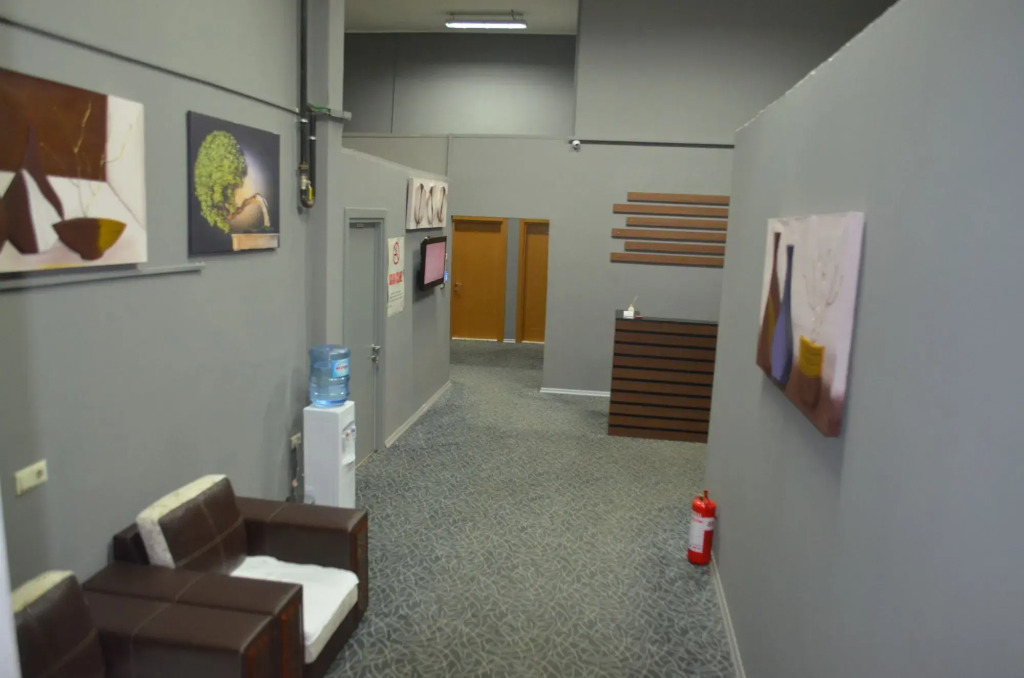 216 Hill Suites